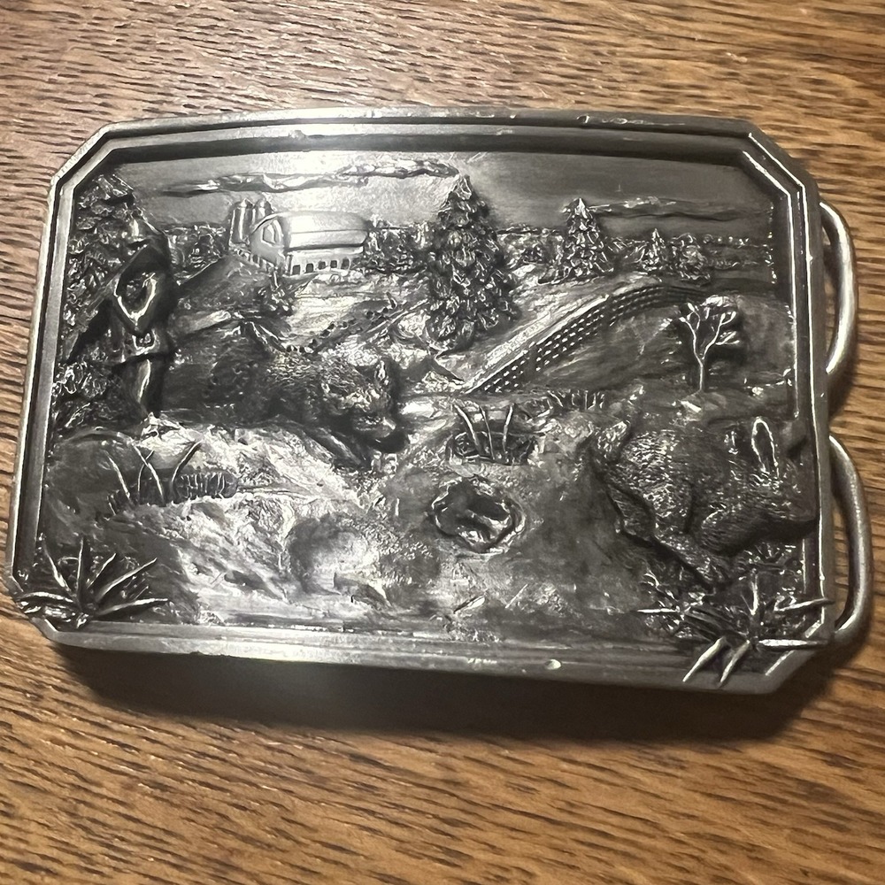 Vintage (1984) Nicely Detailed Bergamot Brass Works "Rabbit Hunting" Belt Buckle